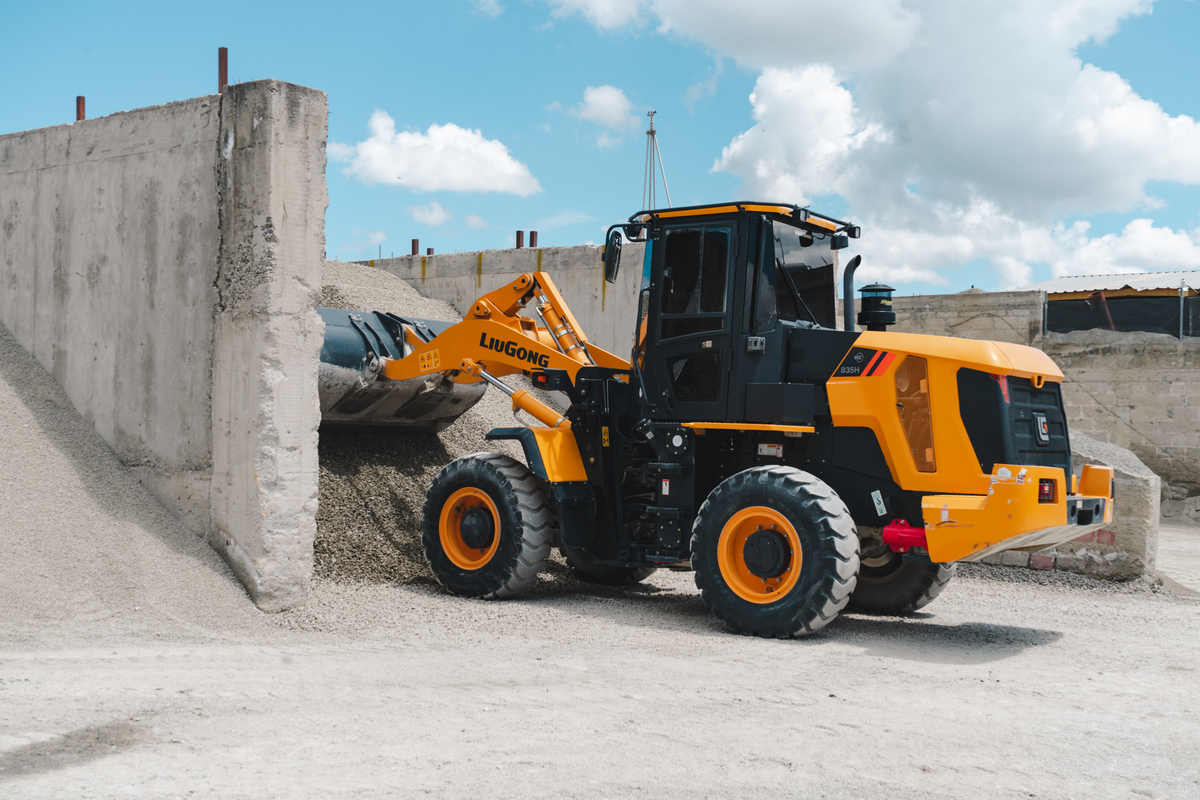 Colado de concreto premezclado en proyecto residencial